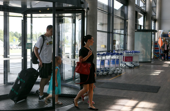 Krepšininkų artimieji oro uoste