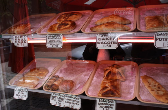 Chačapurių Gruzijoje yra visur: ir pakelės kioskuose, ir prabangiuose restoranuose