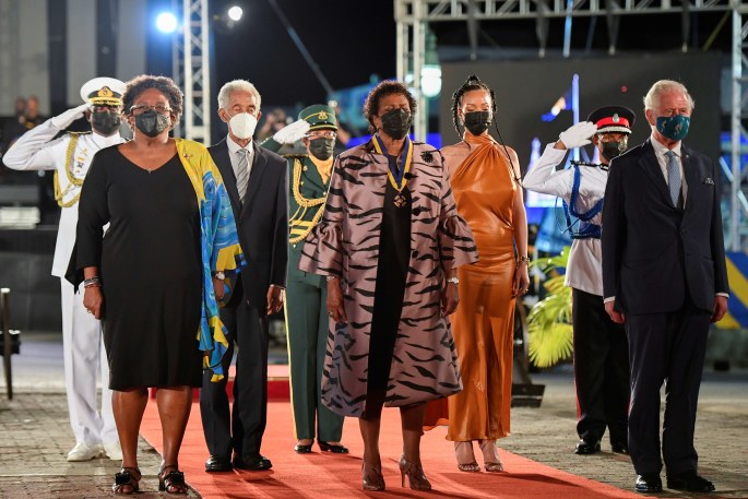 Barbadoso paskelbimo respublika ir šalies inauguracijos ceremonija / „Scanpix“ nuotr.