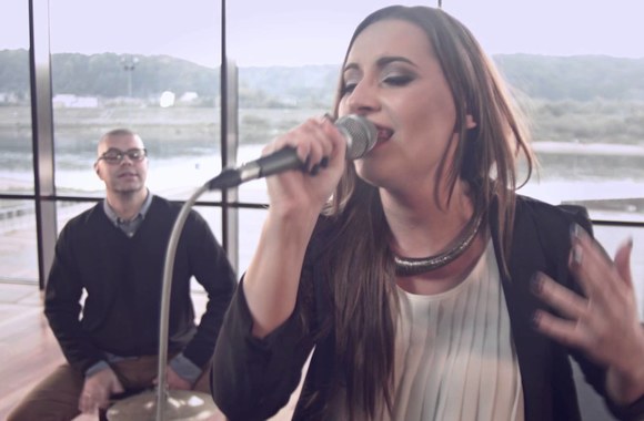 dagna-dont-stop-acoustic-trio