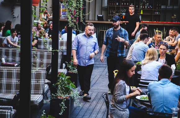 Kirilas Glušajevas ir Damianas Clarkas