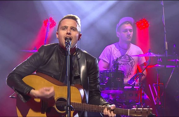 VIDEO kadras: Edgaras Lubys – „Pasakyk kažką gražaus“