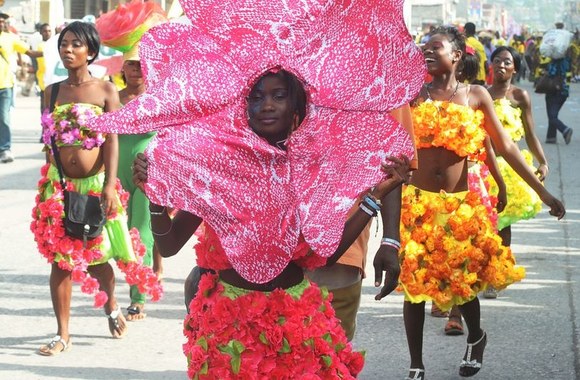 Gėlių karnavalas Haityje