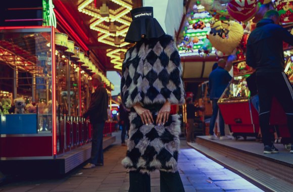 Tvarios mados iniciatyva „Upcycled by LT”  pateikia  „upcycling“ metodu kurtą kolekciją, skirtą rudens-žiemos sezonui