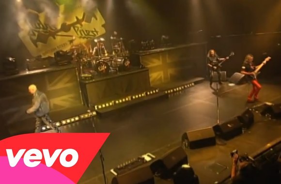 VIDEO kadras: Judas Priest - Breaking The Law (Live at the Seminole Hard Rock Arena)
