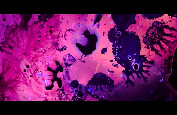 VIDEO kadras: Glasshous - Perfection