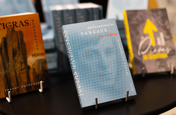 Juozo Gaižausko knygos „Žaižaruojančios dangaus skeveldros“ pristatymas / Mikos Savičiūtės nuotr.