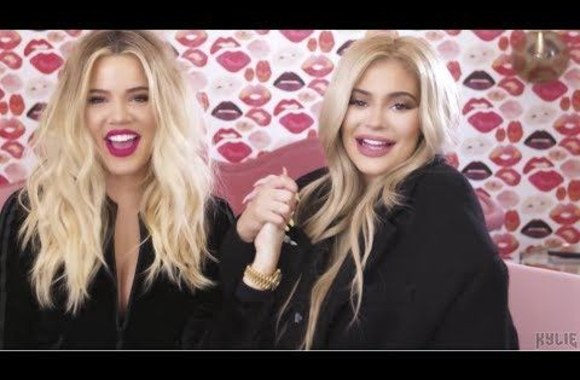 kylie-jenner-and-khloe-kardashian-kylie-cosmetics-in-love-with-the-koko-kollection