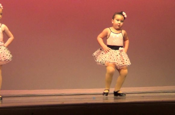 VIDEO kadras: Johanna channeling Aretha Franklin!