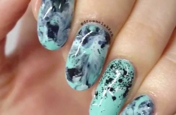 VIDEO kadras: Marmurinis manikiūras