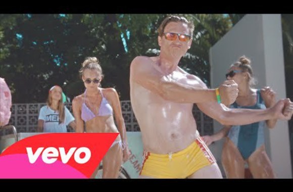 VIDEO kadras: Tough Love - So Freakin\' Tight