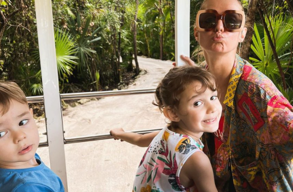 Indrė Kavaliauskaitė su vaikais Meksikoje / Asmeninio albumo nuotr.