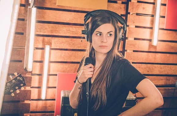 brutus-all-along-live