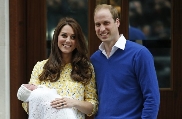 Kembridžo hercogienė Catherine ir princas Williamas su dukra