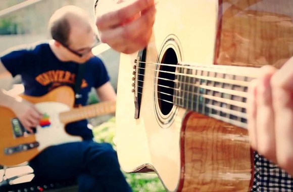 VIDEO kadras: Vilnius Temperature (+20 °C) | Colours Of Bubbles - Cut It Out