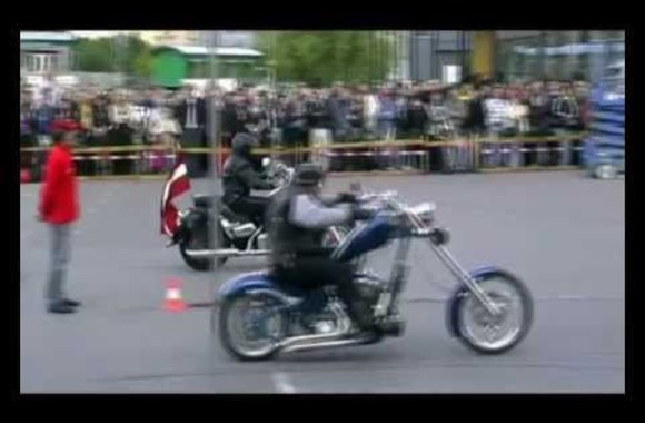 VIDEO kadras: Baikerių naktys himnas