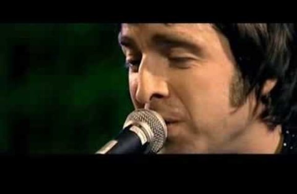 noel-gallagher-half-the-world-away-live