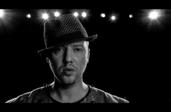 sasha-song-zodis-myliu