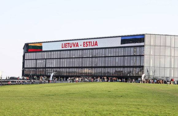 Ledo ritulio rungtynių Lietuva - Estija akimirka