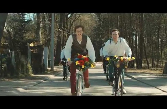 VIDEO kadras: Kūjeliai - Už tūkstančio durų (oficialus vaizdo klipas)