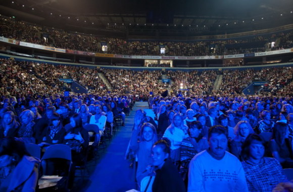 Elektroninės operos „XYZ“ žiūrovai