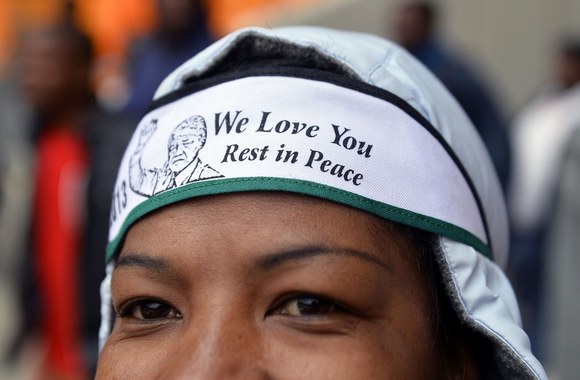 Nelsono mandelos pagerbimas Soveto futbolo stadione