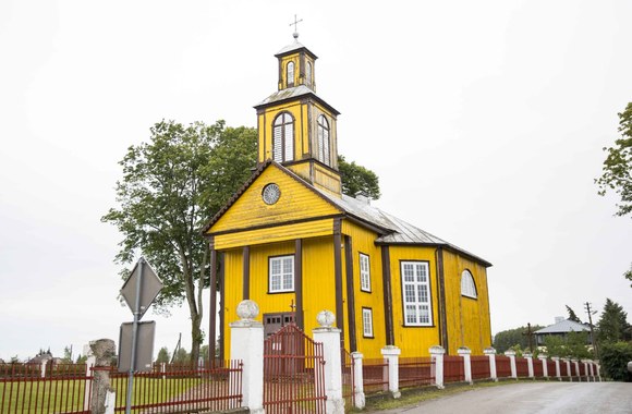 Žvagulių dukros krikštynų akimirka