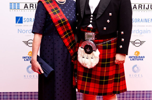 Brianas Wallace'as su žmona Zita