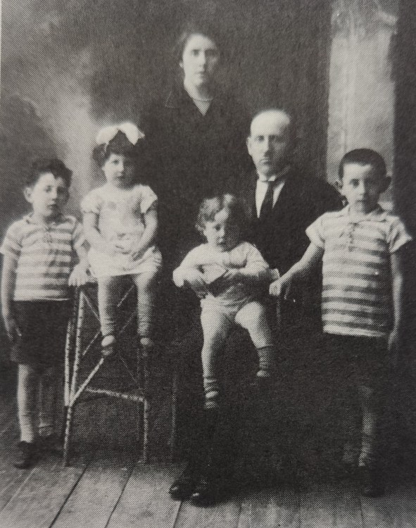 Bernardo Lowno šeimos nuotrauka