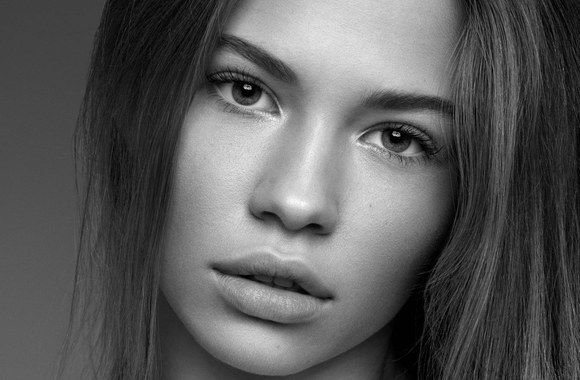 VIDEO kadras: 90 retušavimo minučių per 90 sekundžių