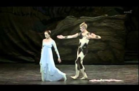 VIDEO kadras: Maja Pliseckaja scenoje - būdama 78-erių