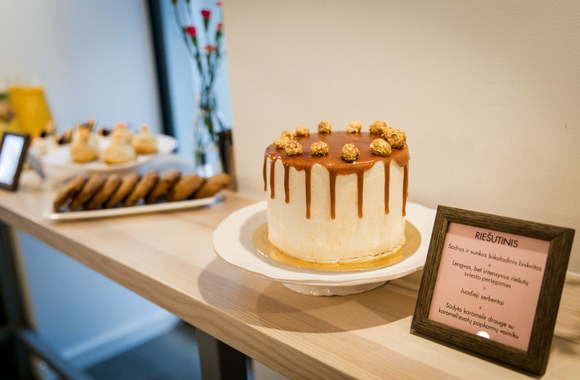 Garsenybės sekmadienio popietę leido degustuodamos skanėstus