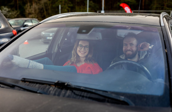 „ŽMONĖS Cinema drive-in“ kino seansas/Irmanto Gelūno/„ŽMONĖS Foto“ nuotr.