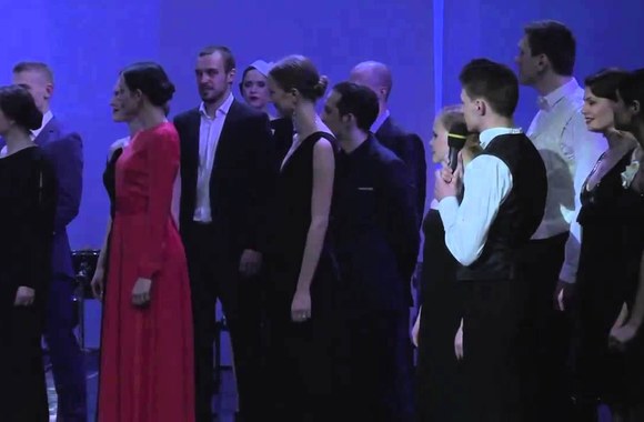 VIDEO kadras: \"Dangus tau dovanojo aukštį\"  iš miuziklo \"Žygimanto Augusto ir Barboros Radvilaitės legenda\"