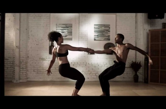 VIDEO kadras: NNEKA - Restless (Official Music Video)