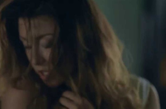 VIDEO kadras: Eglė Jakštytė  \"Aš Viena\" (Official video)