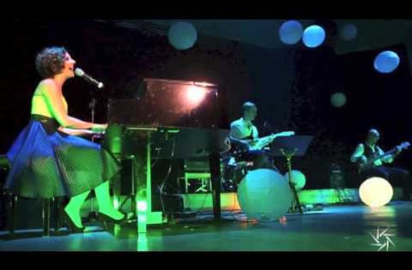 VIDEO kadras: Ieva Narkutė \"Nedaryk kavos\"