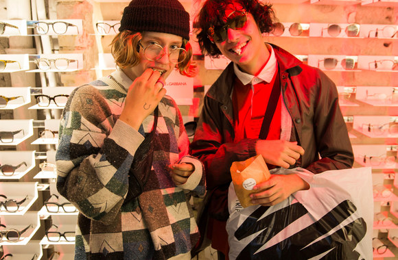 „MOSCOT“ akinių pristatymo akimirka