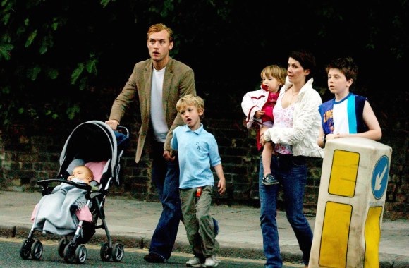 Jude'as Law ir Sadie Frost/ Vida Press nuotr.