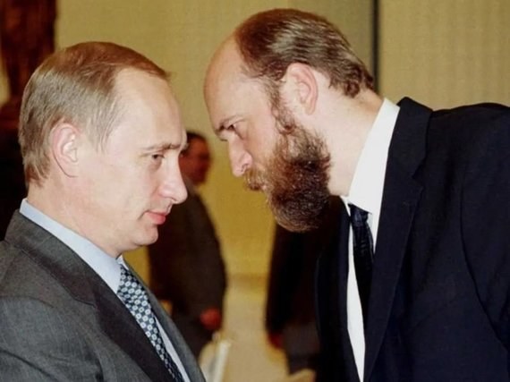 Vladimiras Putinas ir Sergejus Pugačiovas / Stopkadro nuotr.