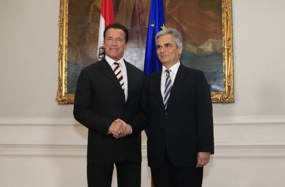 Arnoldas Schwarzeneggeris ir Austrijos kancleris Werneris Faymannas