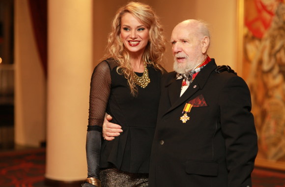 Pasveikinti Klaipėdos dramos teatro maestro Vytauto Paukštės atvyko ir šiuo metu Vilniuje dirbanti aktorė Monika Vaičiulytė.