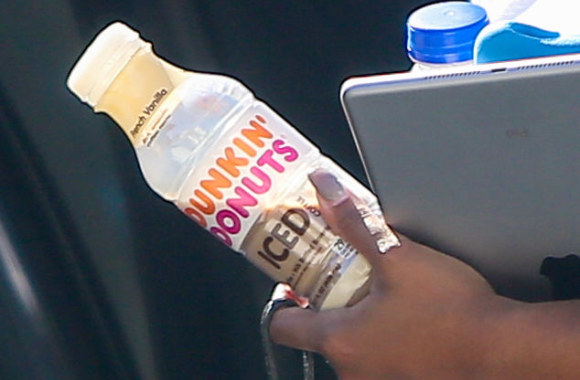 Kim Kardashian pakaitinės mamos nuotraukos, supykdžiusios gerbėjus