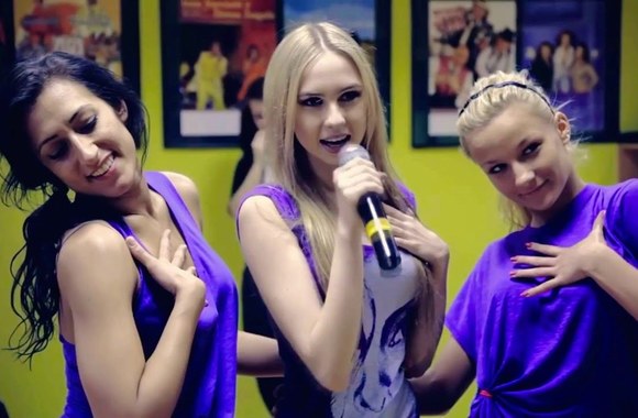 simonna-entertainment-hustle