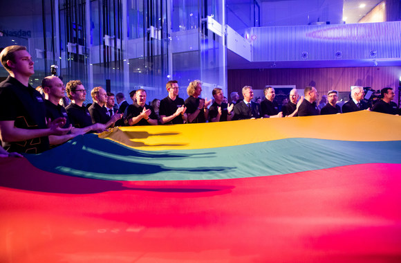 VO65 jachtos AMBERSAIL-II pristatymo akimirka