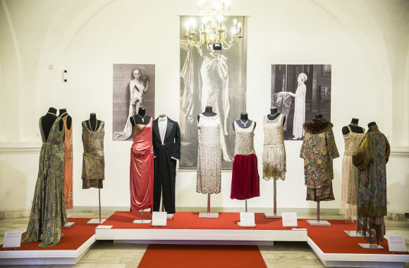 Parodos „Kvietimas į pokylį. 1915–2015“ eksponatai