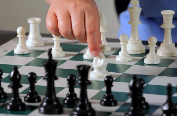 pasimokykite-zaisti-sachmatais