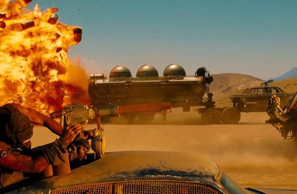 VIDEO kadras: Postapokaliptinio veiksmo filmo „Pašėlęs Maksas. Įtūžio kelias“ anonsas