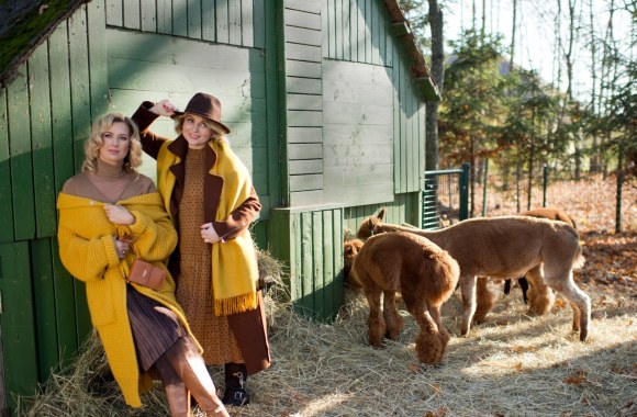 Renata Norvilė ir Neringa Nekrašiūtė/ „Jelena Kurbatova Photography“ nuotr.