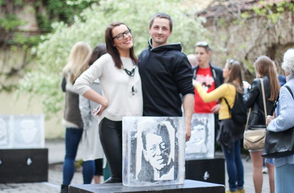 „Tirpstančioje šlovės alėjoje“ pagerbti ryškiausi estrados grandai